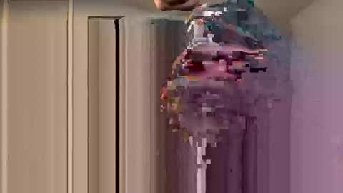 alessio46722777 online show from April 19, 4:02 am