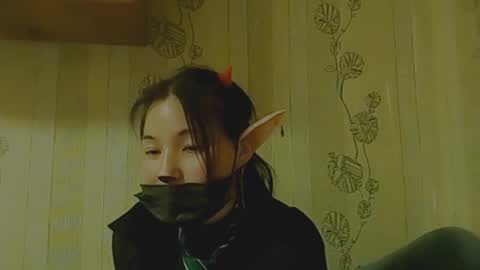 Vikki online show from February 15, 6:06 pm