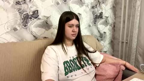 Aletta Oushen online show from February 21, 11:55 am