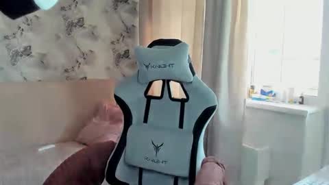 Aletta Oushen online show from September 19, 11:03 am