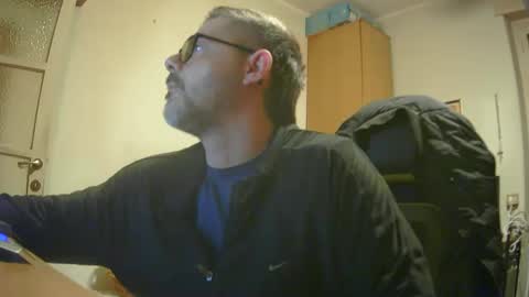 alex81pv1981 online show from December 29, 8:26 pm