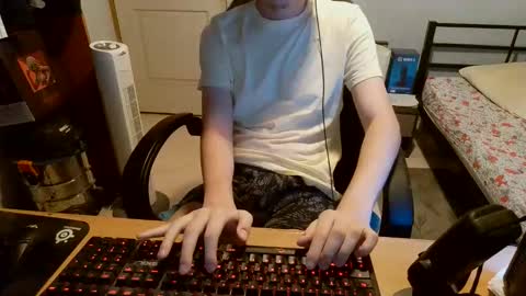 Alex online show from November 12, 7:27 pm