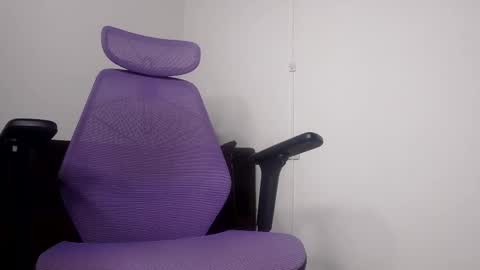 alex_connorr online show from April 23, 2:08 am