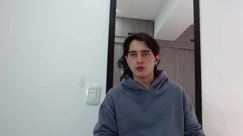 alex_connorr online show from February 26, 3:21 pm