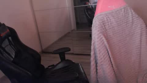 Alex online show from September 12, 4:03 am