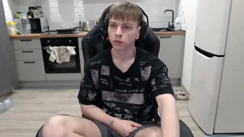 Alex online show from March 1, 3:32 am