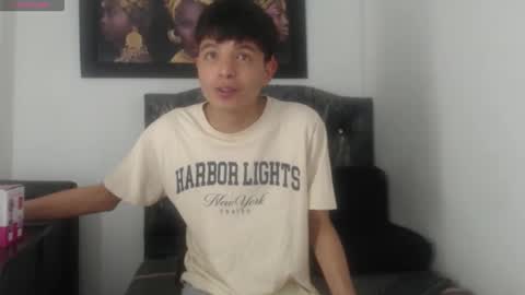 alex_it0 online show from May 21, 8:59 pm