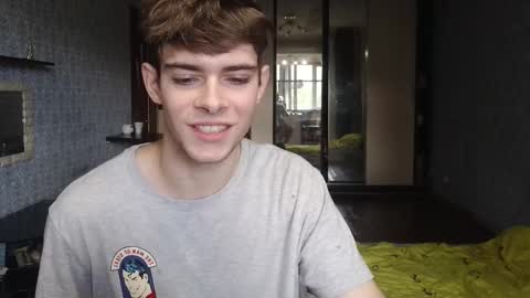 Snapshot of alex_man_01 chatting on October 13, 1:24 pm Alex online show from October 13, 1:24 pm