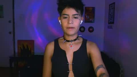 Snapshot of alex_one888 chatting on October 8, 4:18 am Alex online show from October 8, 4:18 am