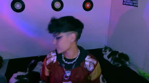 Alex online show from November 6, 12:24 am