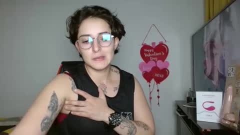 Snapshot of alex_parker07 chatting on February 26, 1:03 am Alex Parker online show from February 26, 1:03 am
