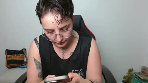 Snapshot of alex_parker07 chatting on September 15, 11:50 pm Alex Parker online show from September 15, 11:50 pm