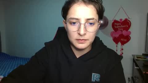 Snapshot of alex_parker07 chatting on February 17, 11:33 pm Alex Parker online show from February 17, 11:33 pm