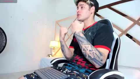 Alex  online show from March 7, 7:58 pm