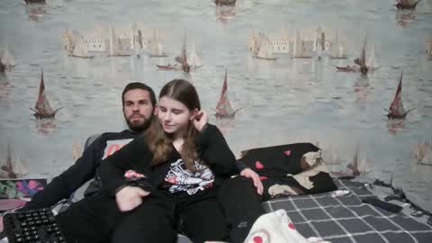 Alex and Sarah online show from October 27, 9:48 pm