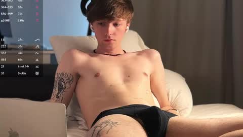 alex_schafer online show from May 24, 5:58 am
