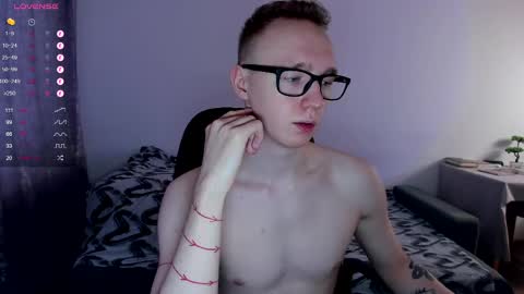 alex_silent online show from March 2, 12:32 pm