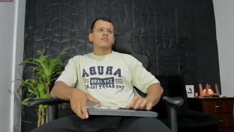 Alex Towers online show from June 2, 12:29 pm