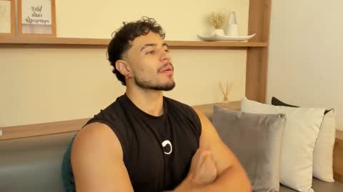 alex_wolf05 online show from February 5, 6:55 pm