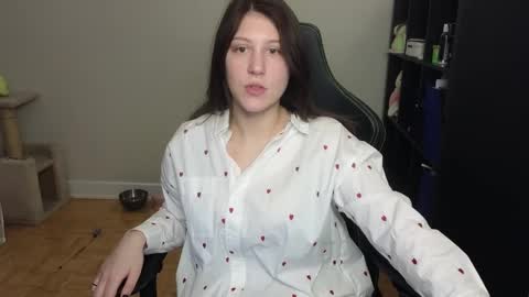 dont be afraid to click social media link its  working  just click on that  online show from February 2, 2:27 am