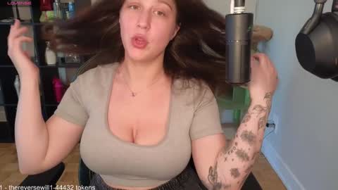 dont be afraid to click social media link its  working  just click on that  online show from September 29, 10:20 pm