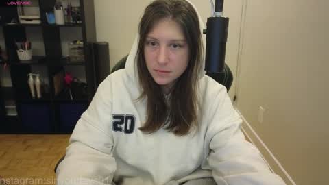 dont be afraid to click social media link its  working  just click on that  online show from November 18, 12:13 am