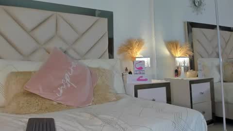 alexa_tobar online show from September 10, 11:17 pm