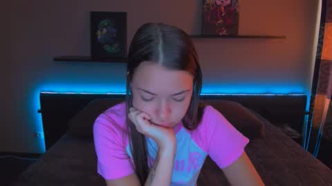 angel online show from October 1, 12:54 am