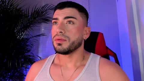 Alexander Diaz online show from October 8, 12:00 pm