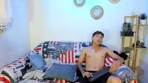 chicos hot online show from November 7, 9:06 pm