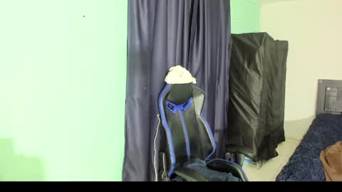 chicos hot online show from April 2, 1:57 am