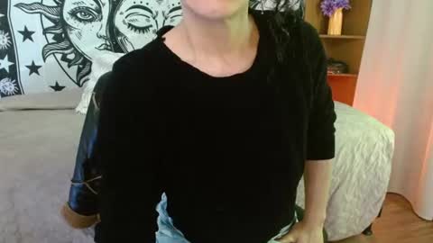 alexandra_jonas online show from July 28, 2:13 pm