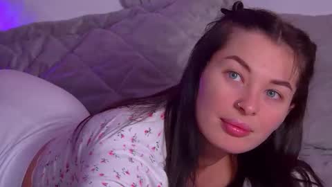 AlexandraBloom online show from February 27, 12:36 am