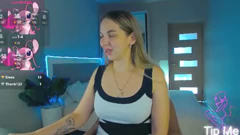 alexandracandy online show from June 18, 3:39 pm