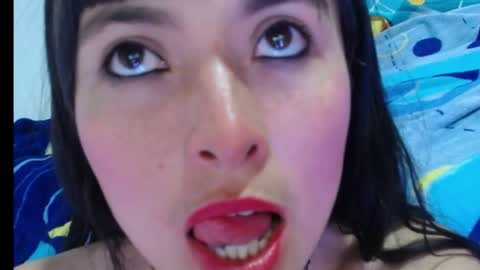 alexandrasaen online show from October 31, 12:22 am