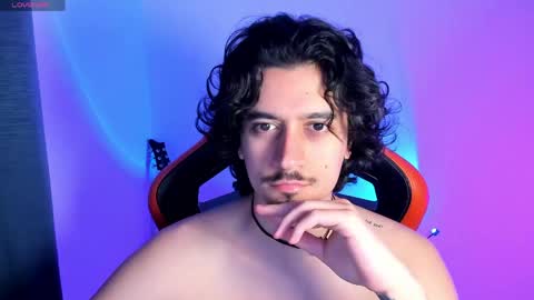 alexfloreszzz online show from June 2, 5:37 pm