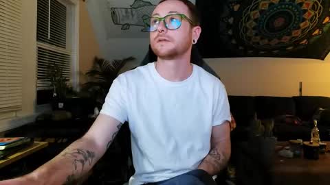 alexfoxxe online show from December 13, 5:05 am