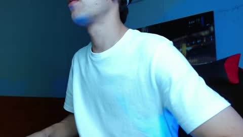 alexgiraldo__ online show from July 5, 3:42 am