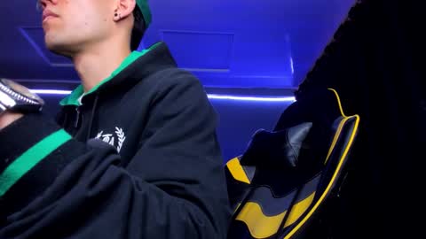 alexgiraldo__ online show from September 29, 12:04 pm