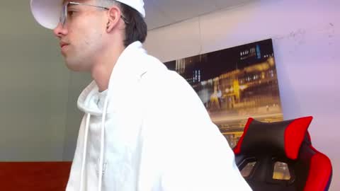 alexgiraldo__ online show from July 11, 12:19 pm