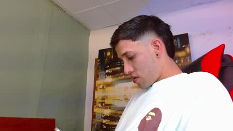 alexgiraldo__ online show from June 25, 1:57 am