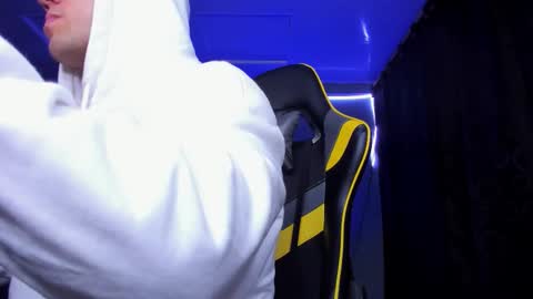 alexgiraldo__ online show from November 15, 4:36 am