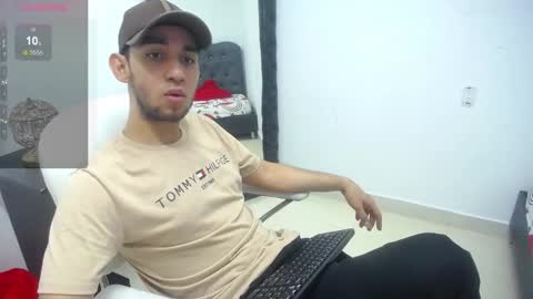 alexiscollinss online show from February 5, 1:33 pm