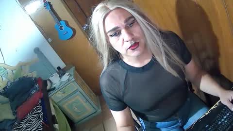 alexiss699 online show from December 6, 10:33 am