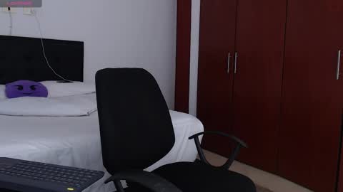 alexman fuck online show from September 14, 10:55 pm