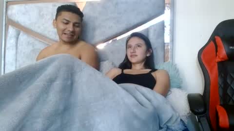 alex y luisa online show from July 6, 3:58 pm