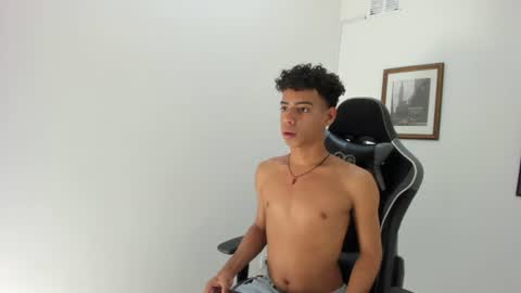 alexx_cum18 online show from June 30, 12:21 am