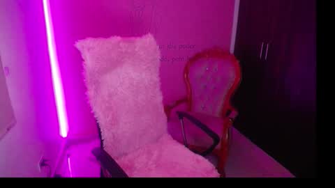 alexxa_1111 online show from September 21, 3:32 am