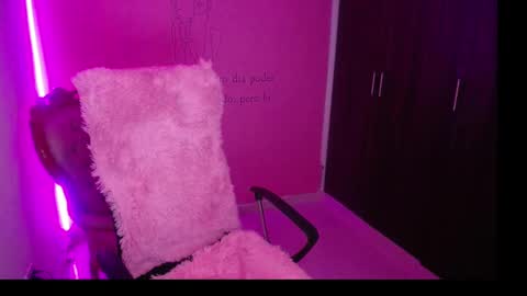 alexxa_1111 online show from September 9, 11:49 pm