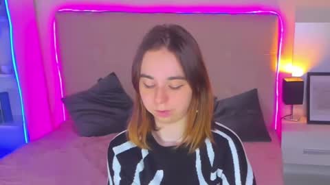 AlexxisSky online show from December 19, 10:45 am